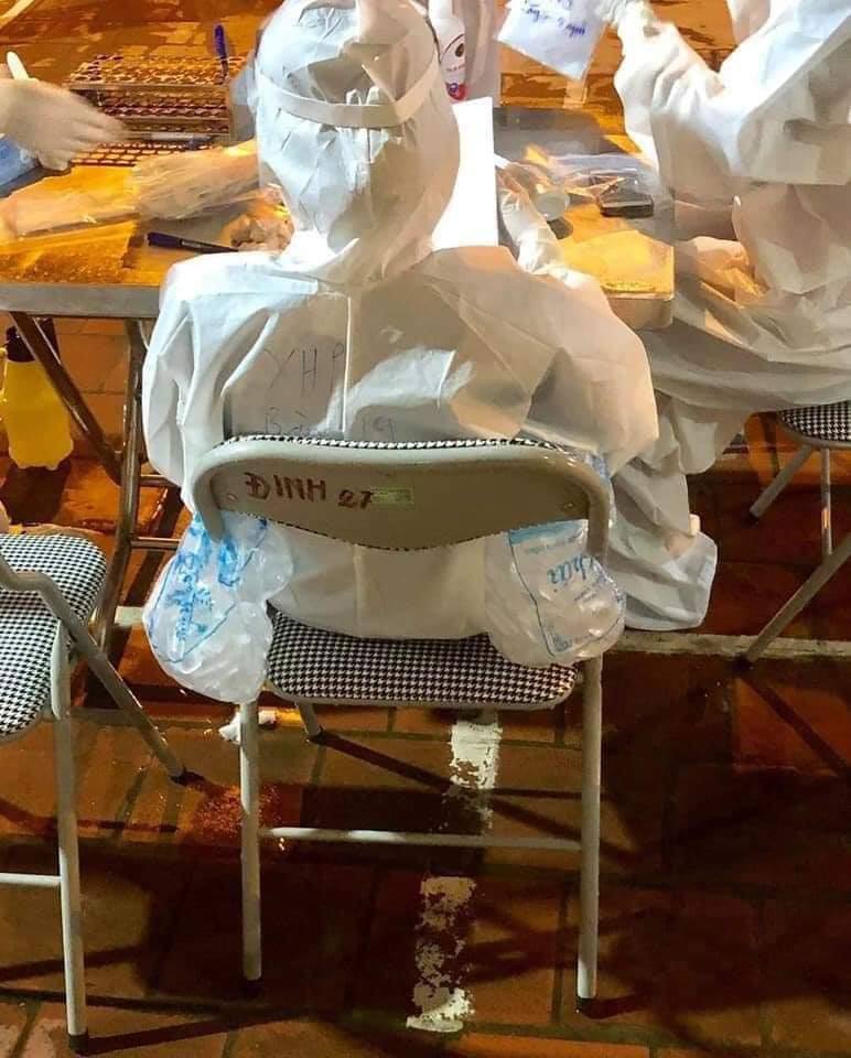 Những câu chuyện cảm động trong cuộc chiến chống dịch gây sốt dân mạng - 13