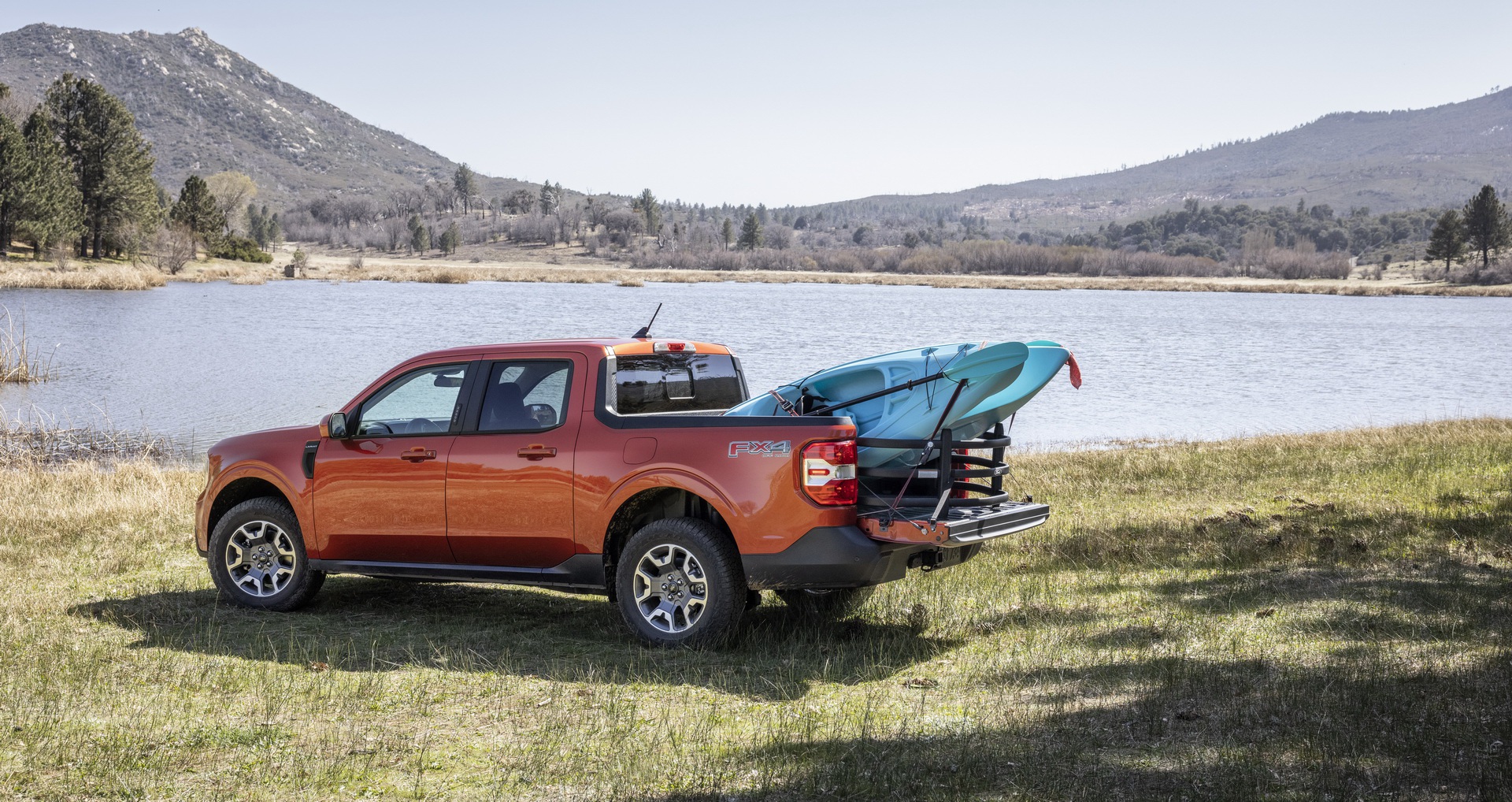 Ford ra mắt mẫu xe bán tải Maverick nhỏ hơn Ranger - 10