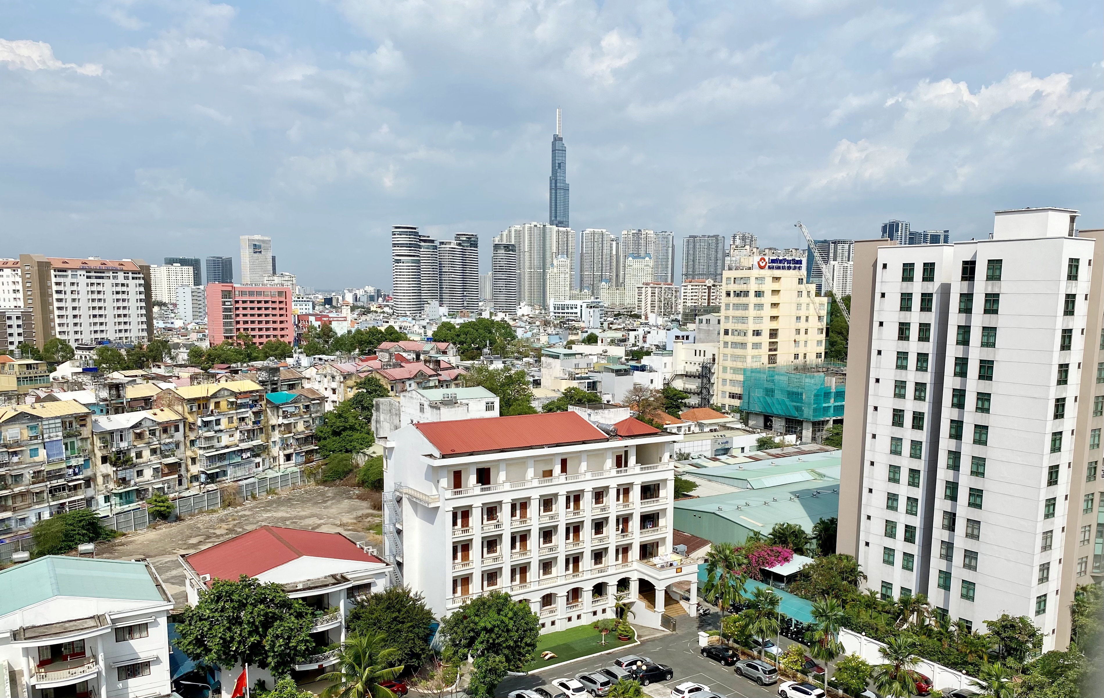 Dịch bệnh kéo dài, giá nhà tại TPHCM vẫn ở trên trời - 5