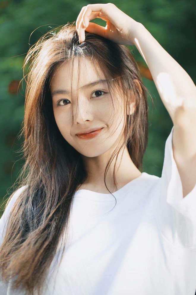 Thiếu gia ngậm thìa vàng, chuyên bóc phốt nghệ sĩ và tiêu tiền như nước - 9