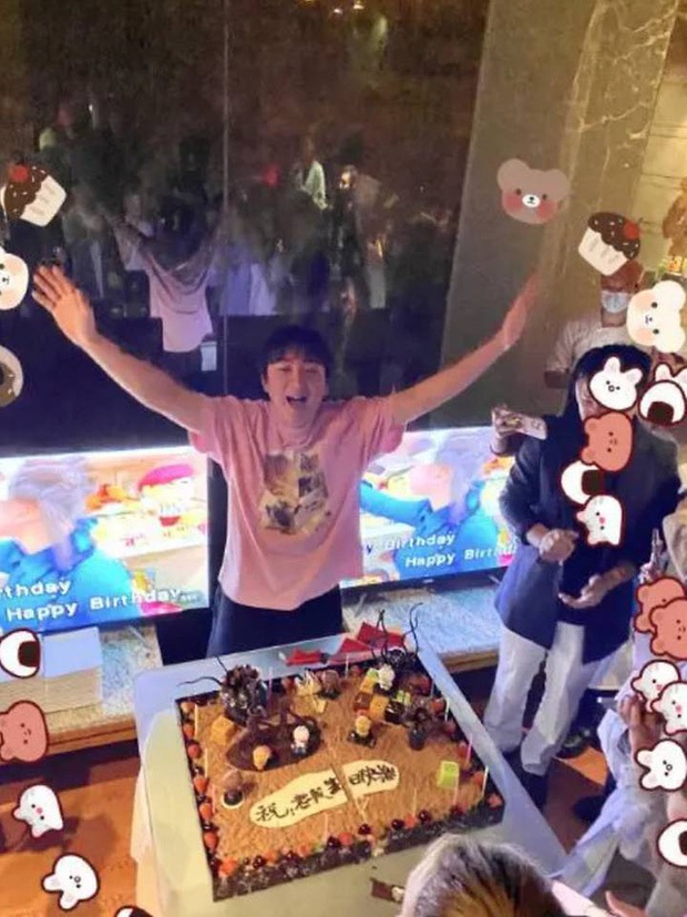 Thiếu gia ngậm thìa vàng, chuyên bóc phốt nghệ sĩ và tiêu tiền như nước - 7