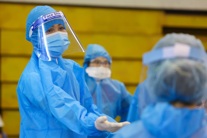 HHen Niê: Sài Gòn đang đau bệnh, lo lắng nên tôi không thể rời bỏ - 3