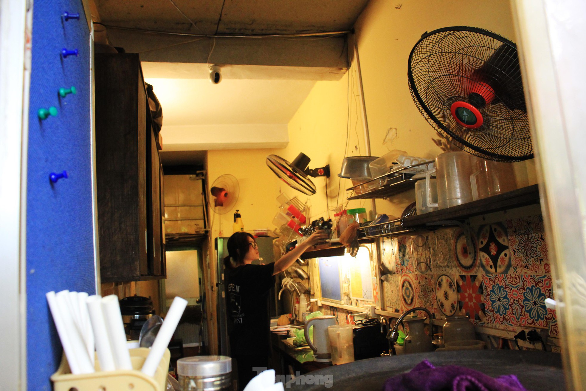 Nở rộ mốt cà phê chung cư - 12