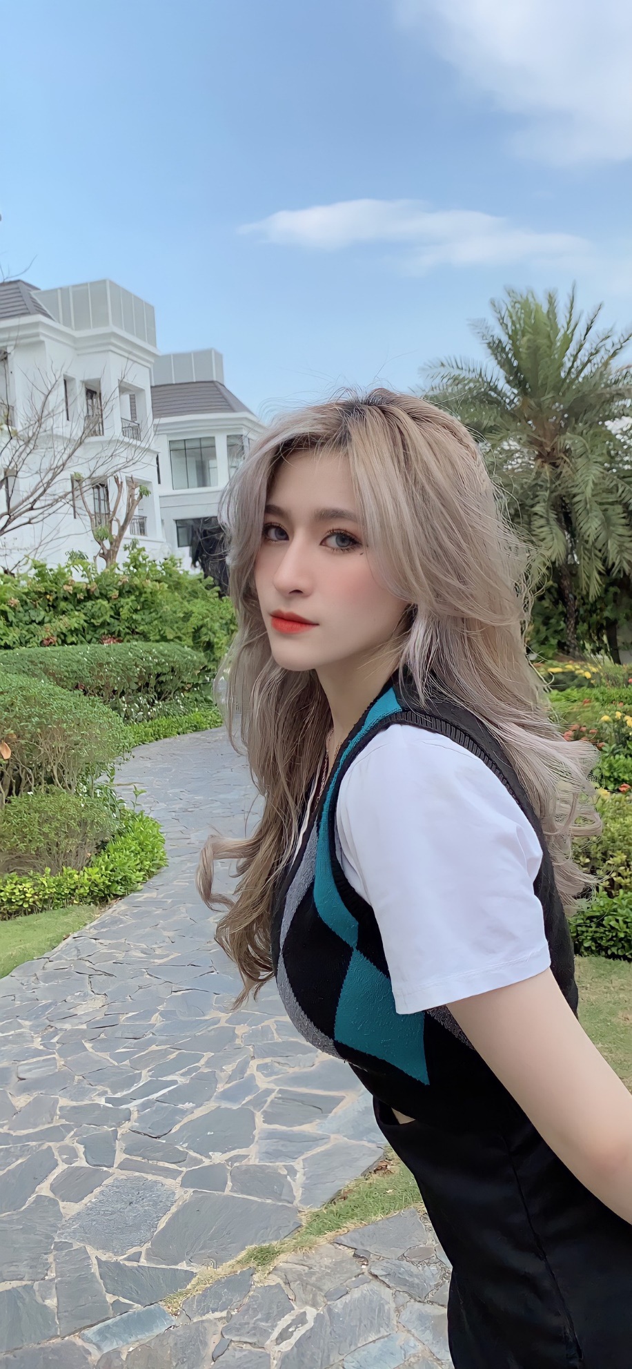 Nữ sinh Trường ĐH Văn Lang đa-zi-năng, hé lộ mức thu nhập 8 con số - 5