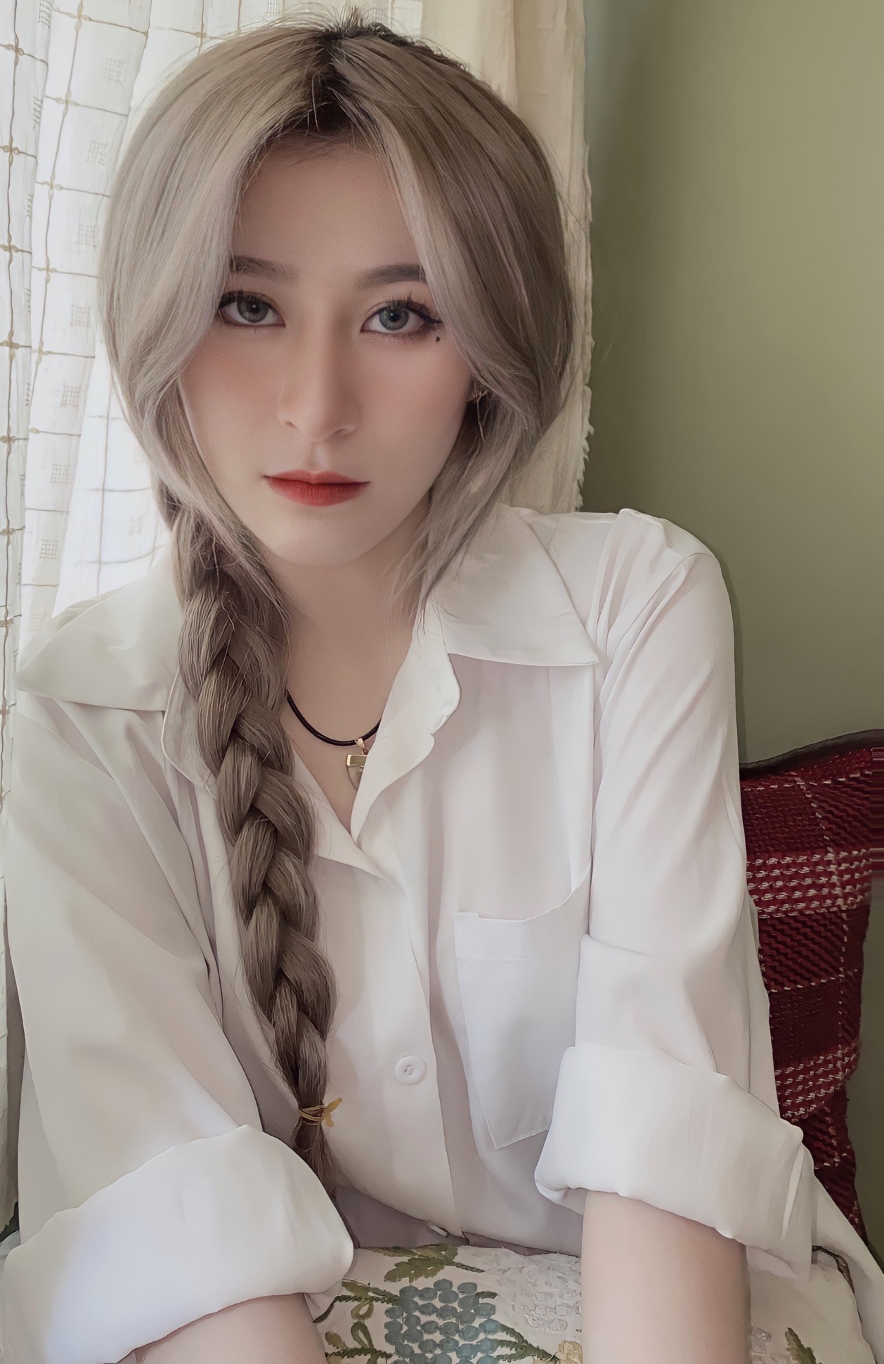 Nữ sinh Trường ĐH Văn Lang đa-zi-năng, hé lộ mức thu nhập 8 con số - 8