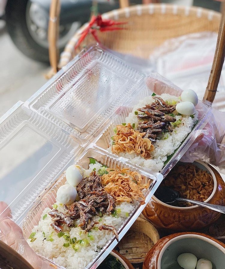 Món xôi nóng hổi ăn kèm của lạ, giá bình dân chỉ hơn cốc trà ở Nha Trang - 4