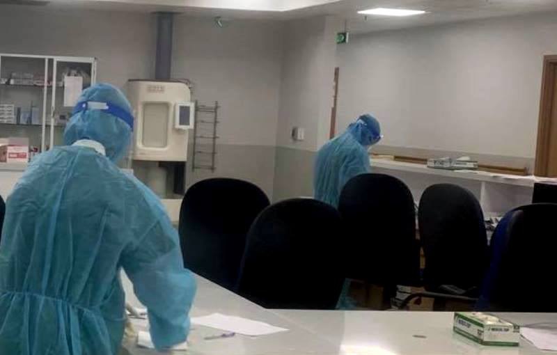 Xúc động bài thơ làm vội sau ca chăm sóc BN Covid-19 của nam điều dưỡng - 3