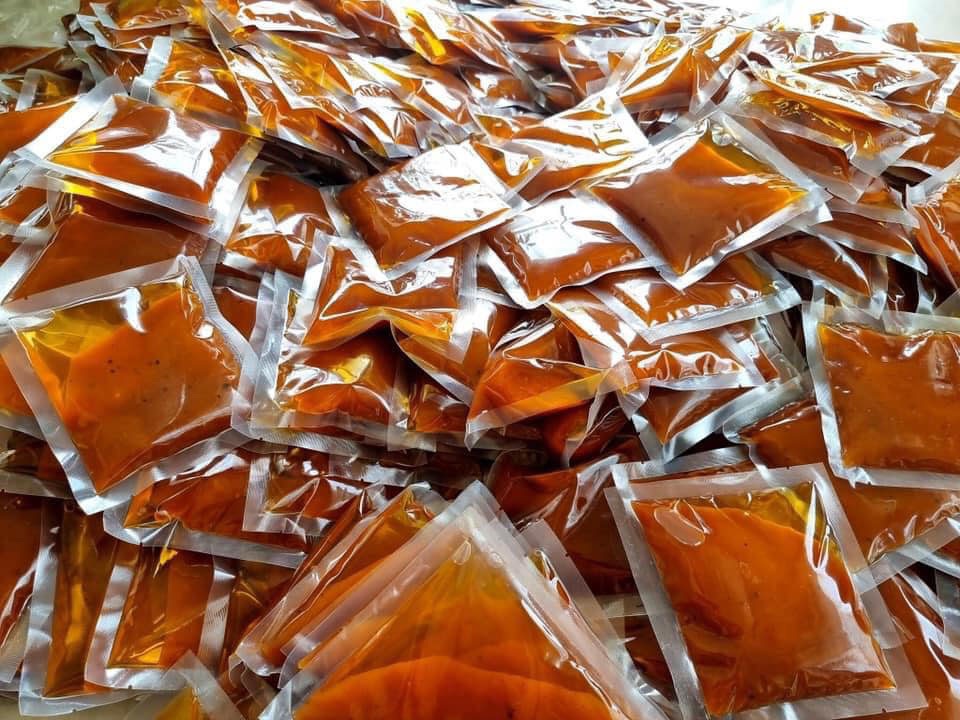 Sự thật về loại nước cốt phở bò gây nghiện giá siêu rẻ bàn đầy Hà Nội - 1