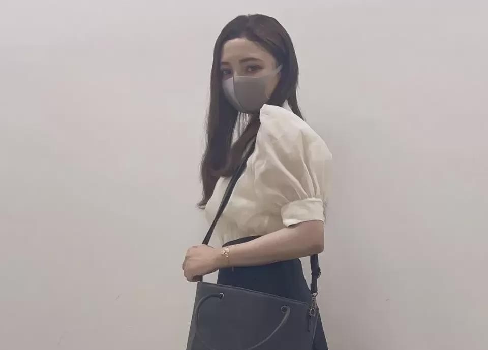 Thánh nữ Youtube nổi tiếng Nhật Bản gây tranh cãi sau khi lộ mặt mộc - 1