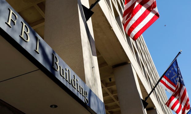 Tranh cãi vụ đặc nhiệm FBI dùng ảnh đồng nghiệp nữ bẫy tội phạm tình dục - 1