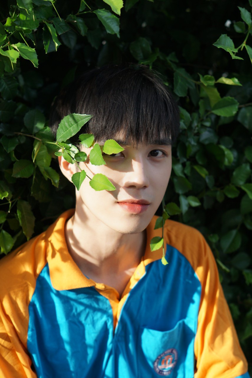 Chàng thơ ĐH Thương mại chụp ảnh ngẫu hứng vẫn hút hồn dân mạng - 1