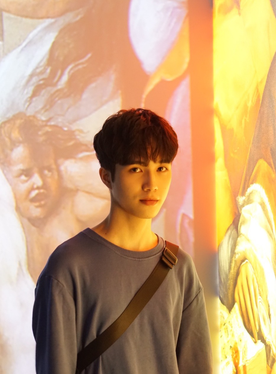 Chàng thơ ĐH Thương mại chụp ảnh ngẫu hứng vẫn hút hồn dân mạng - 4