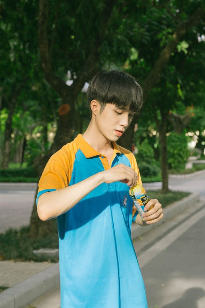 Chàng thơ ĐH Thương mại chụp ảnh ngẫu hứng vẫn hút hồn dân mạng - 6