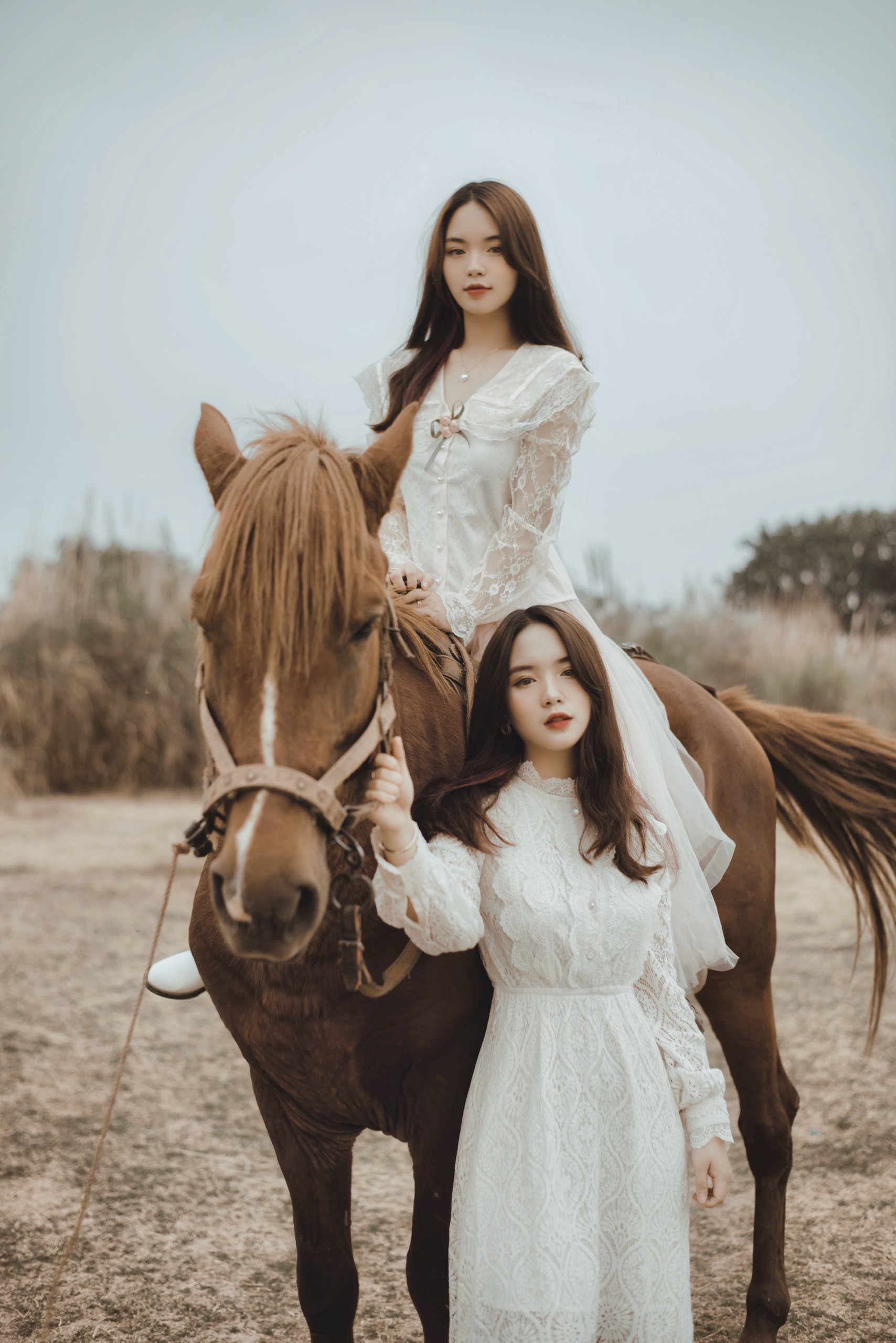 Cặp chị em song sinh Hằng - Nga nổi tiếng ở Đại học Thương mại - 13