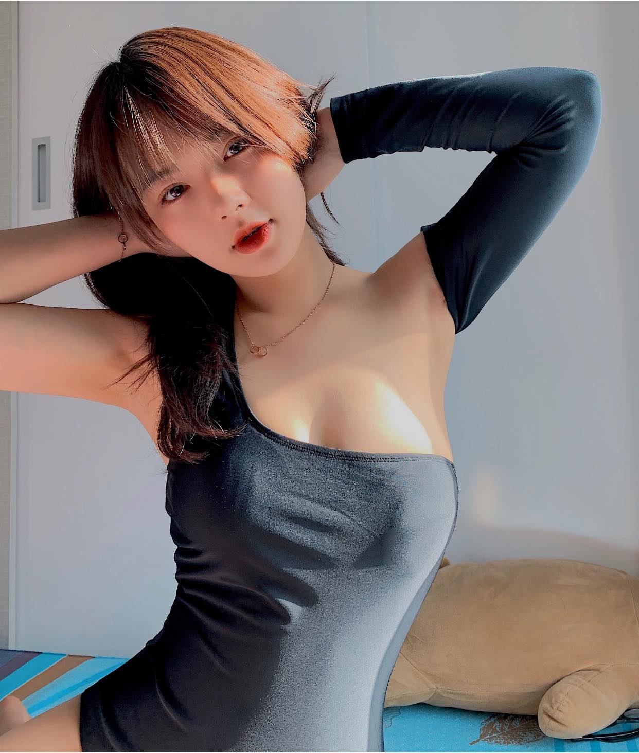 Cặp chị em song sinh Hằng - Nga nổi tiếng ở Đại học Thương mại - 5