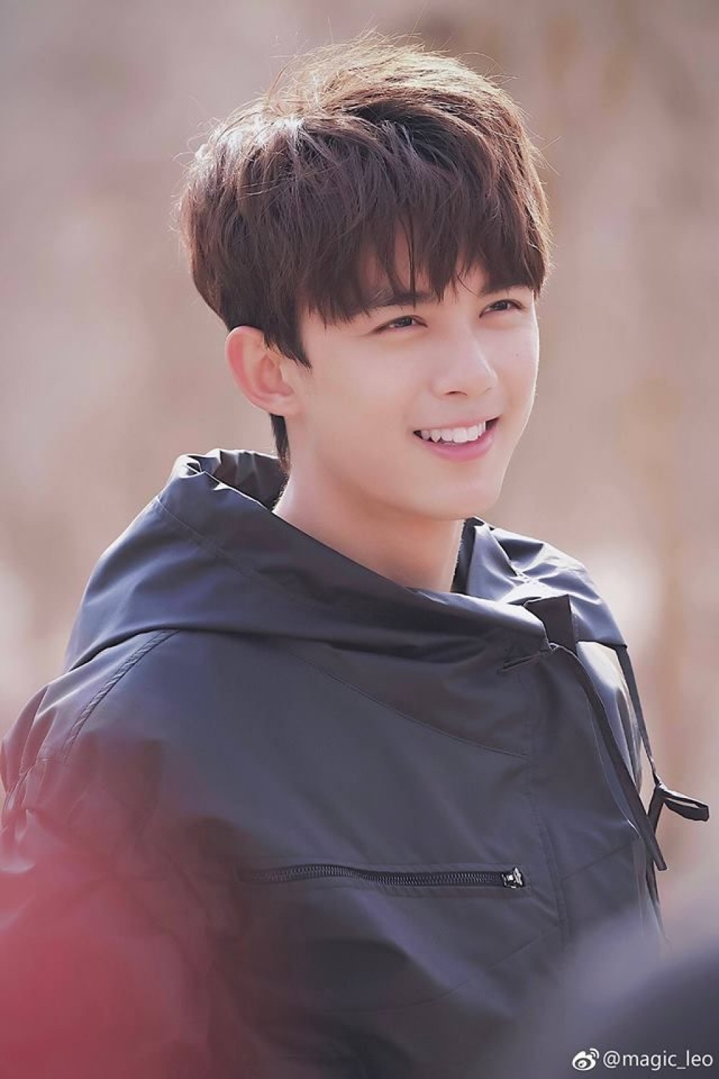 Na Tra xinh trai một thời lột xác thành mỹ nam sáu múi và tài năng - 3