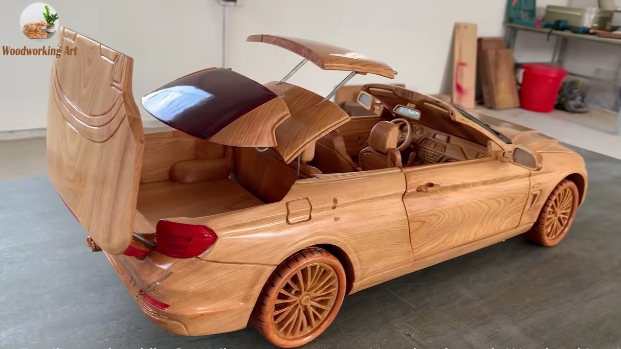 Ô tô gỗ của thợ Việt xuất ngoại với giá hàng chục triệu đồng - 1