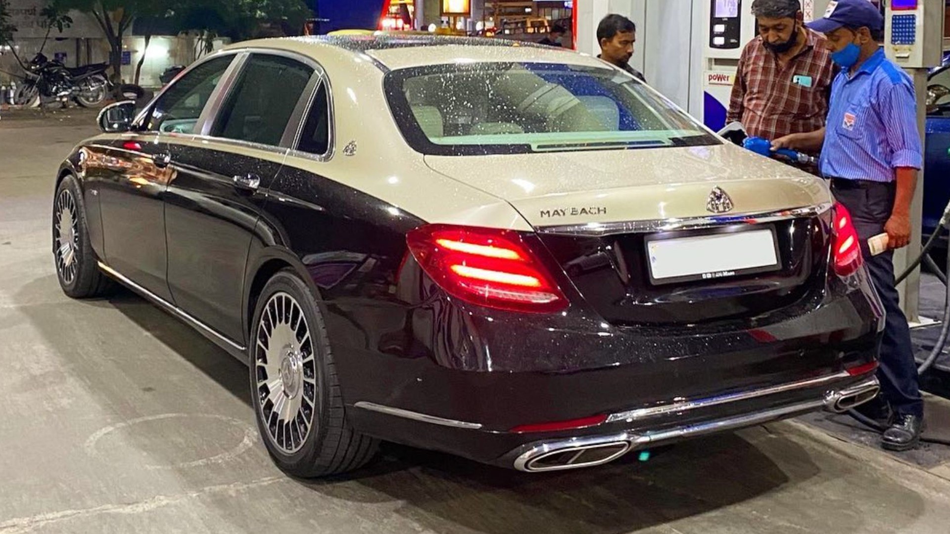 Hô biến E-Class thành Maybach S-Class bằng bộ bodykit giá chỉ 1.500 USD - 5