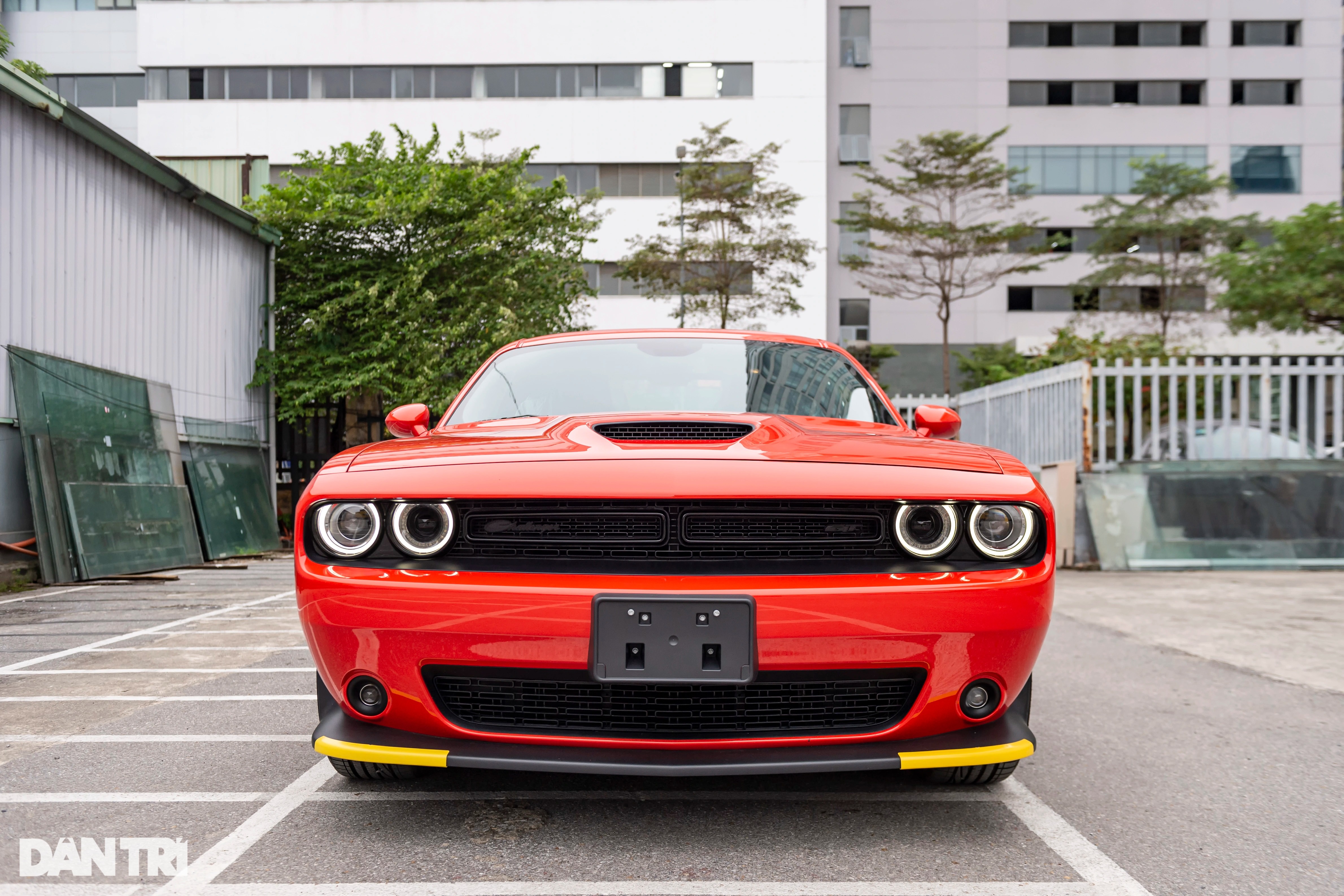Dodge Challenger GT 2021 màu độc về Việt Nam, giá khoảng 3,8 tỷ đồng - 1