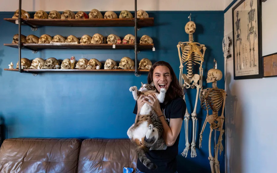 Jon Pichaya Ferry và