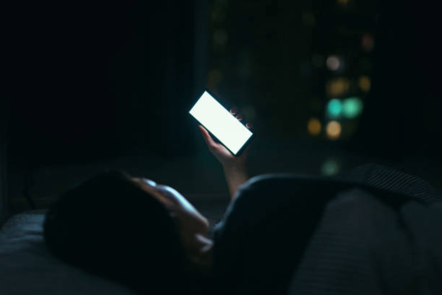 Tin nhắn anh ấy gửi cho vợ cũ khiến tôi quặn thắt lòng - 1