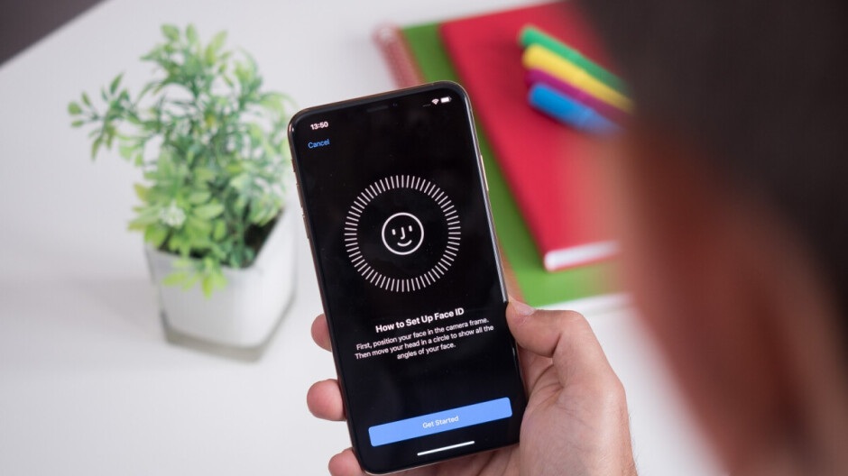 Bé gái 9 tuổi cứu sống cả gia đình nhờ chiếc iPhone - 1