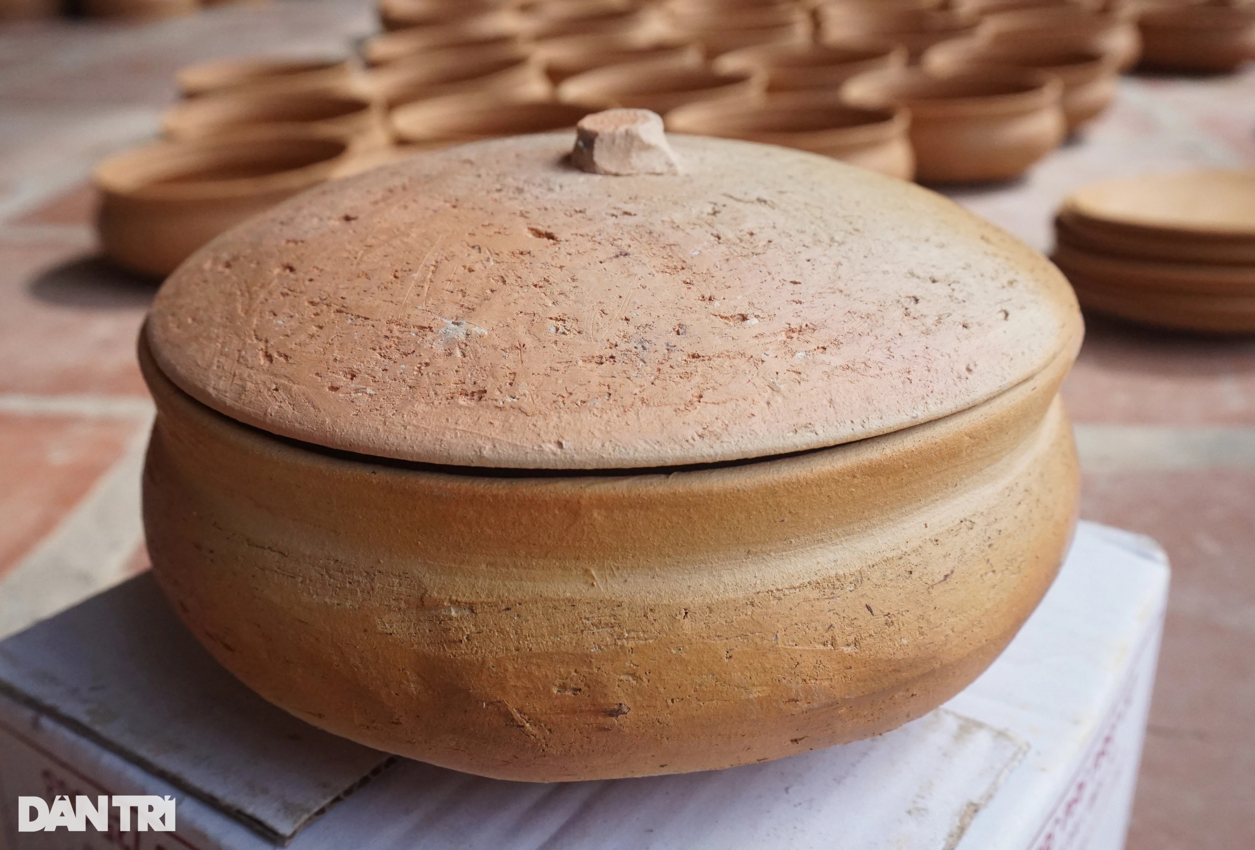 Thợ làm vàng đắt hàng ở làng kiếm tiền từ nghề... nghịch đất - 13