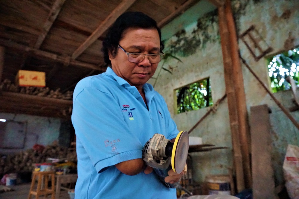 Đồ dùng độc nhất vô nhị từ gốc tre của người đàn ông một tay - 4