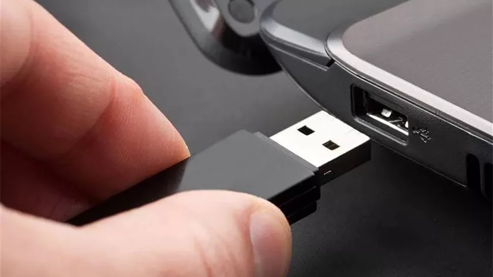 Chiếc USB của Technodynamika có khả năng