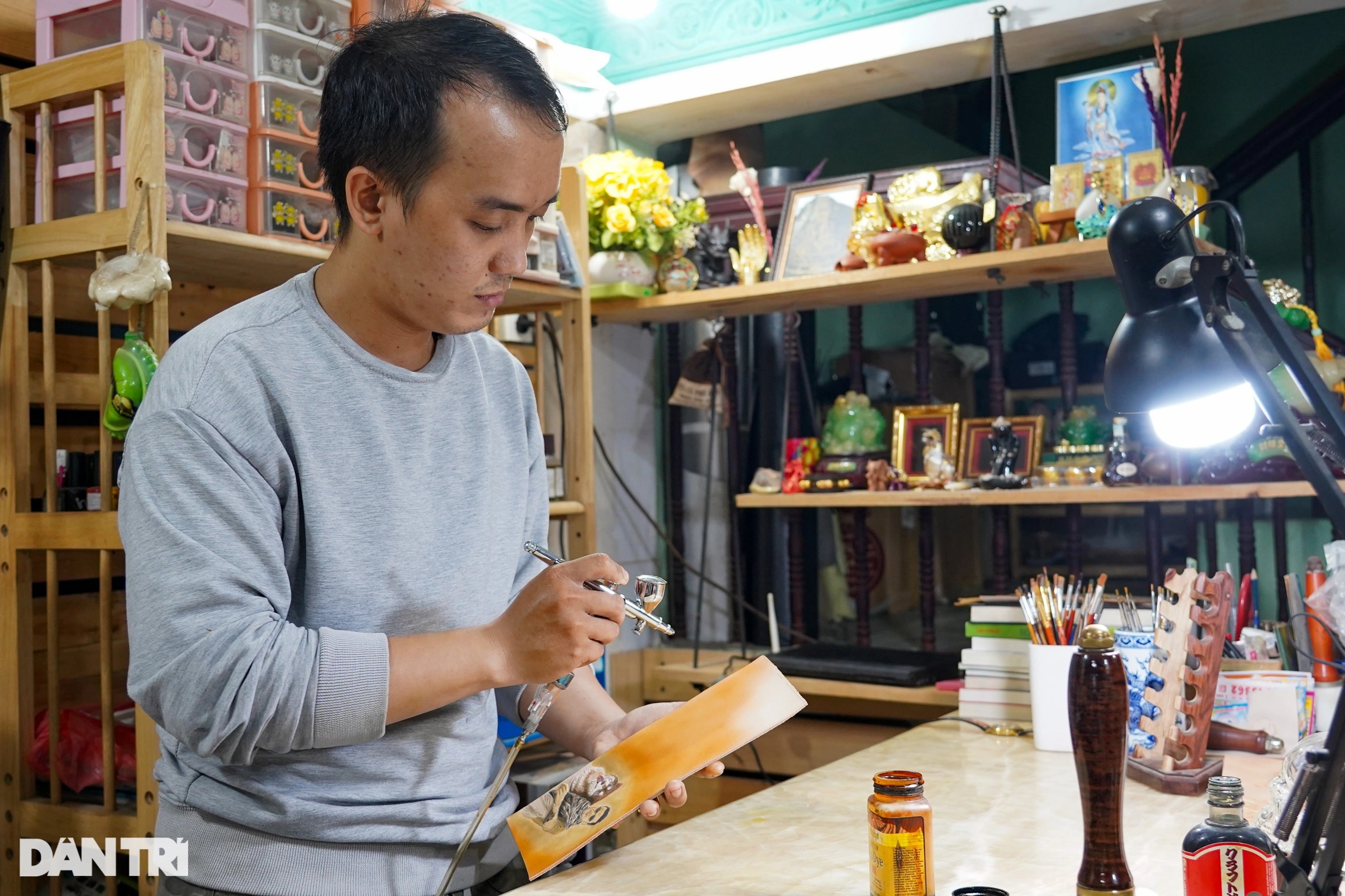 Bỏ việc ngân hàng, chàng cử nhân trẻ chọn nghề độc khởi nghiệp - 8