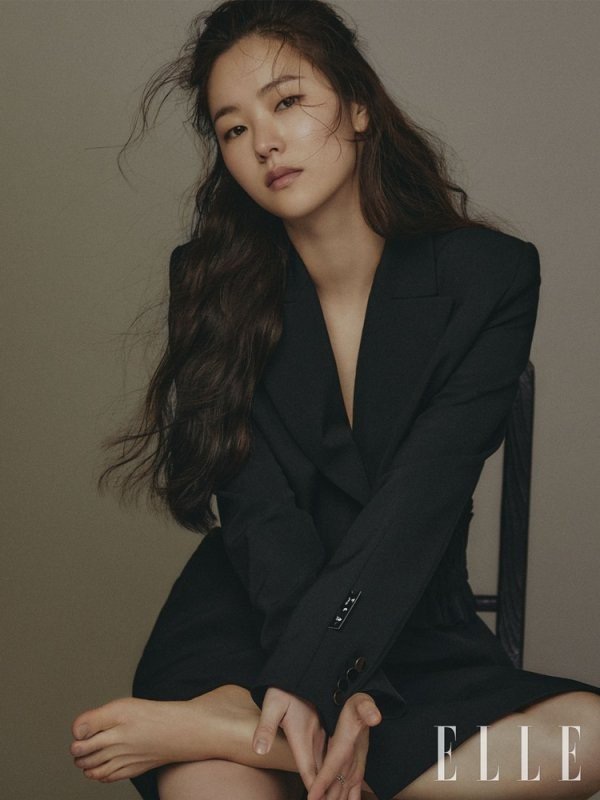 2 năm sau ly hôn Song Hye Kyo, Song Joong Ki bị bắt gặp hò hẹn - 9