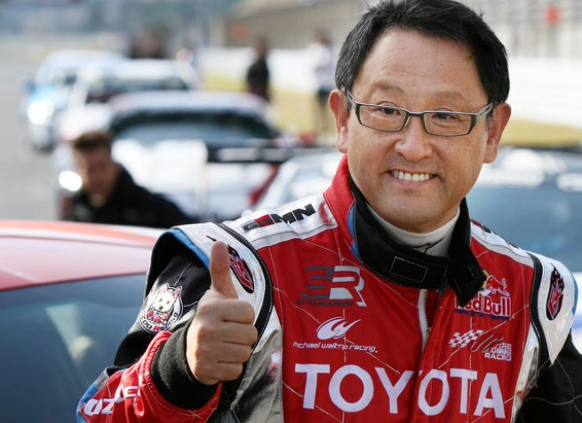 Xem CEO của Toyota thể hiện kỹ năng drift đáng nể - 1