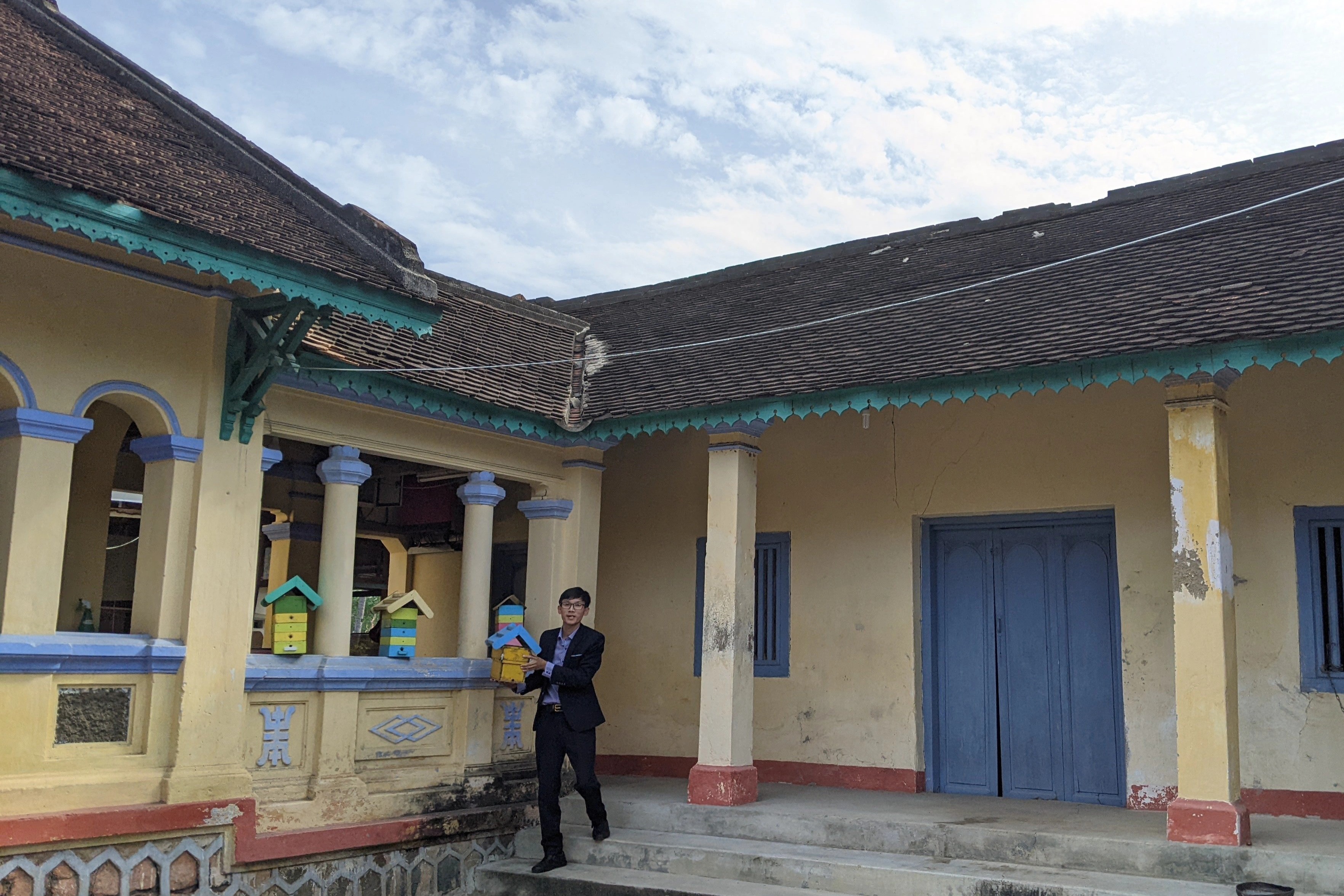 Khởi nghiệp với nghề nuôi ong lạ, thu nhập bạc tỉ trong năm dịch bệnh - 7