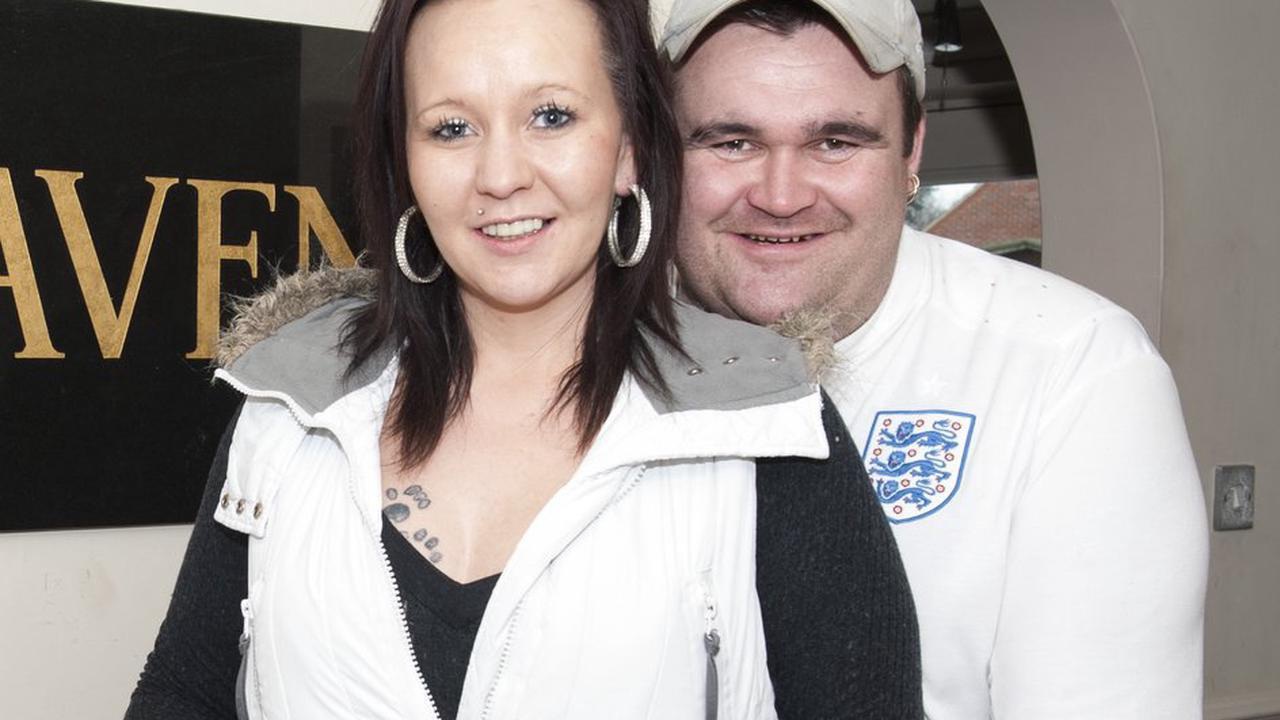 Tấn bi kịch của chàng công nhân quét rác bất ngờ trúng số độc đắc - 2