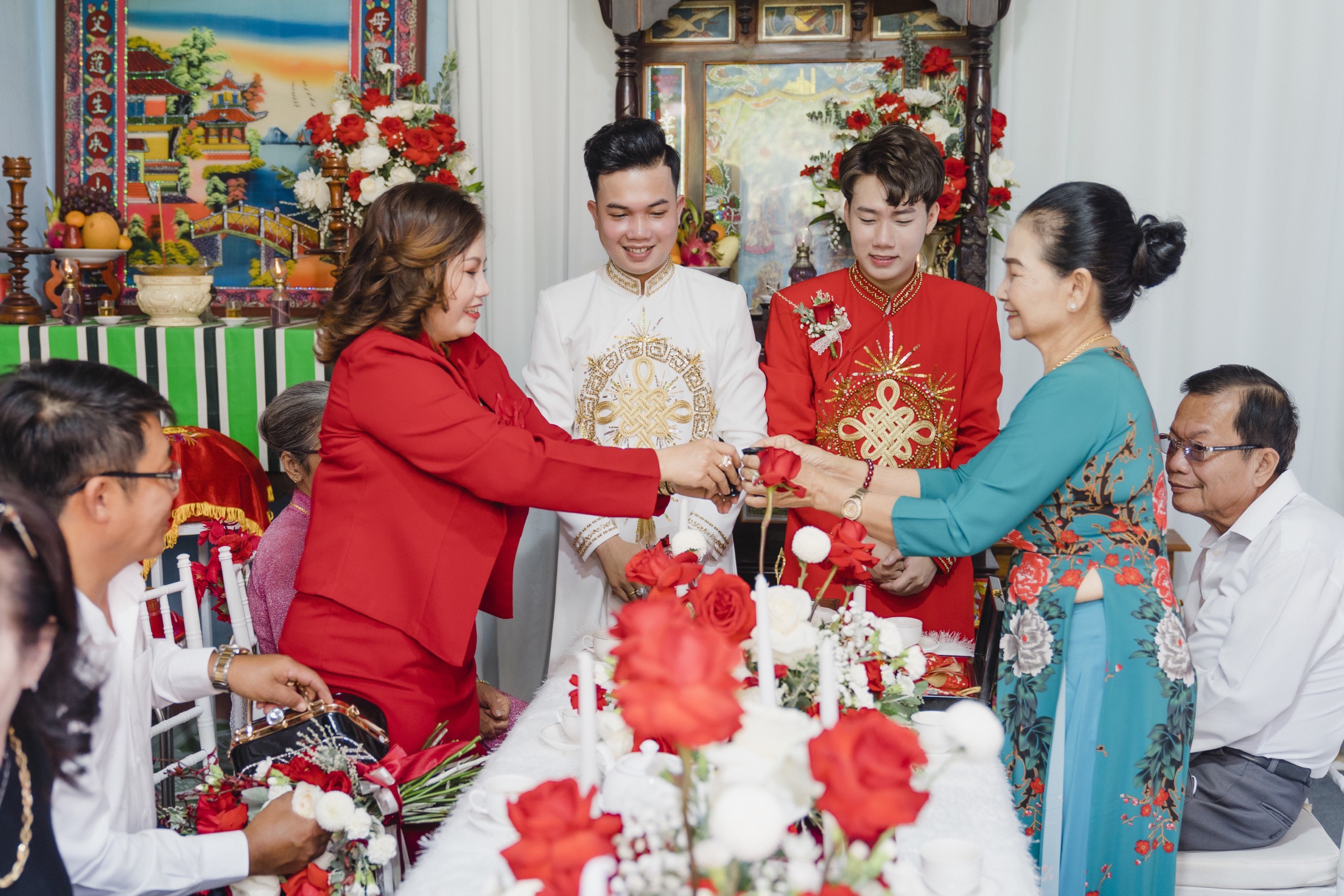Đám cưới cổ tích của cặp đôi đồng tính nam ở Tây Ninh sau 11 năm quen nhau - 2