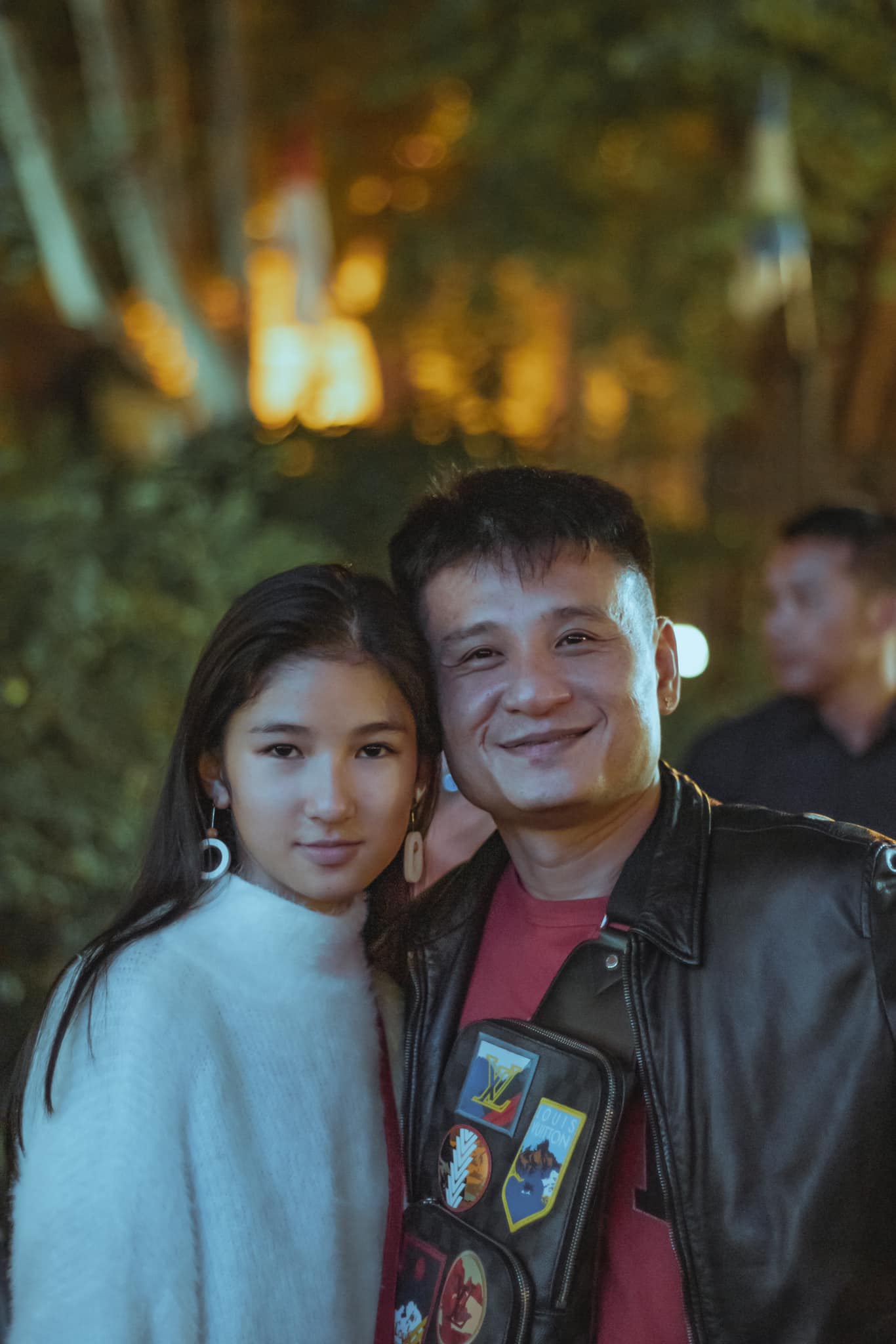 Ông bố điên ở Hà Nội rèn con gái thành hoa hậu, con trai giật học bổng Mỹ - 4