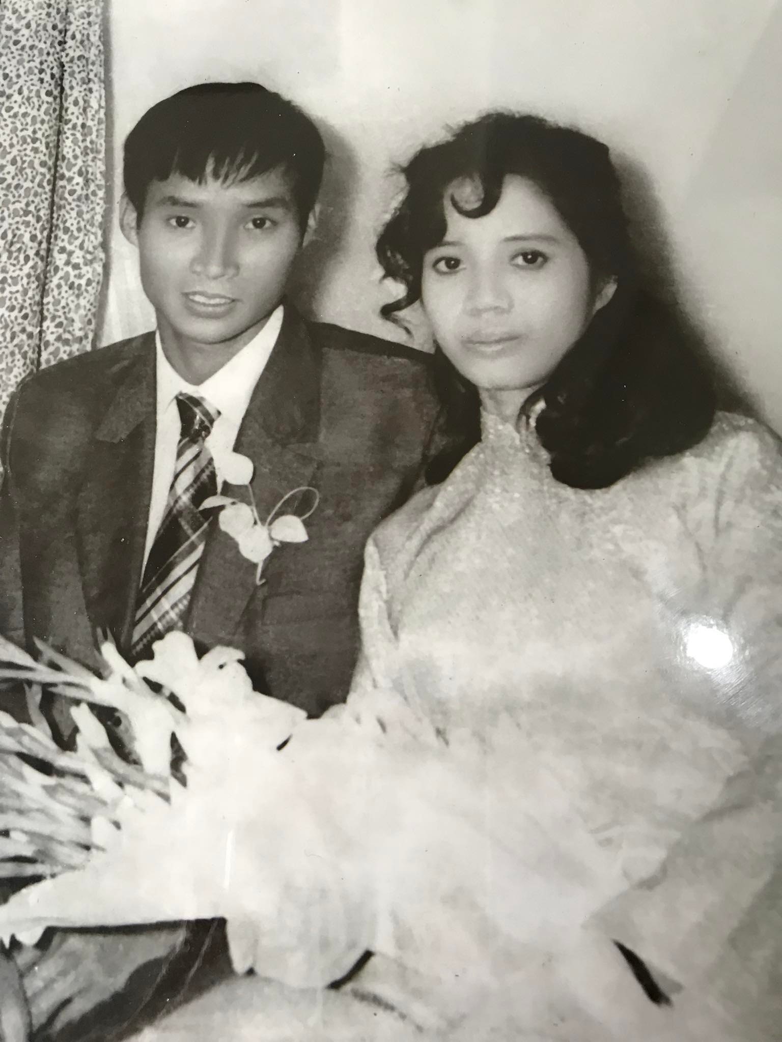 Người vợ tào khang kín tiếng đứng sau thành công của HLV Mai Đức Chung - 3