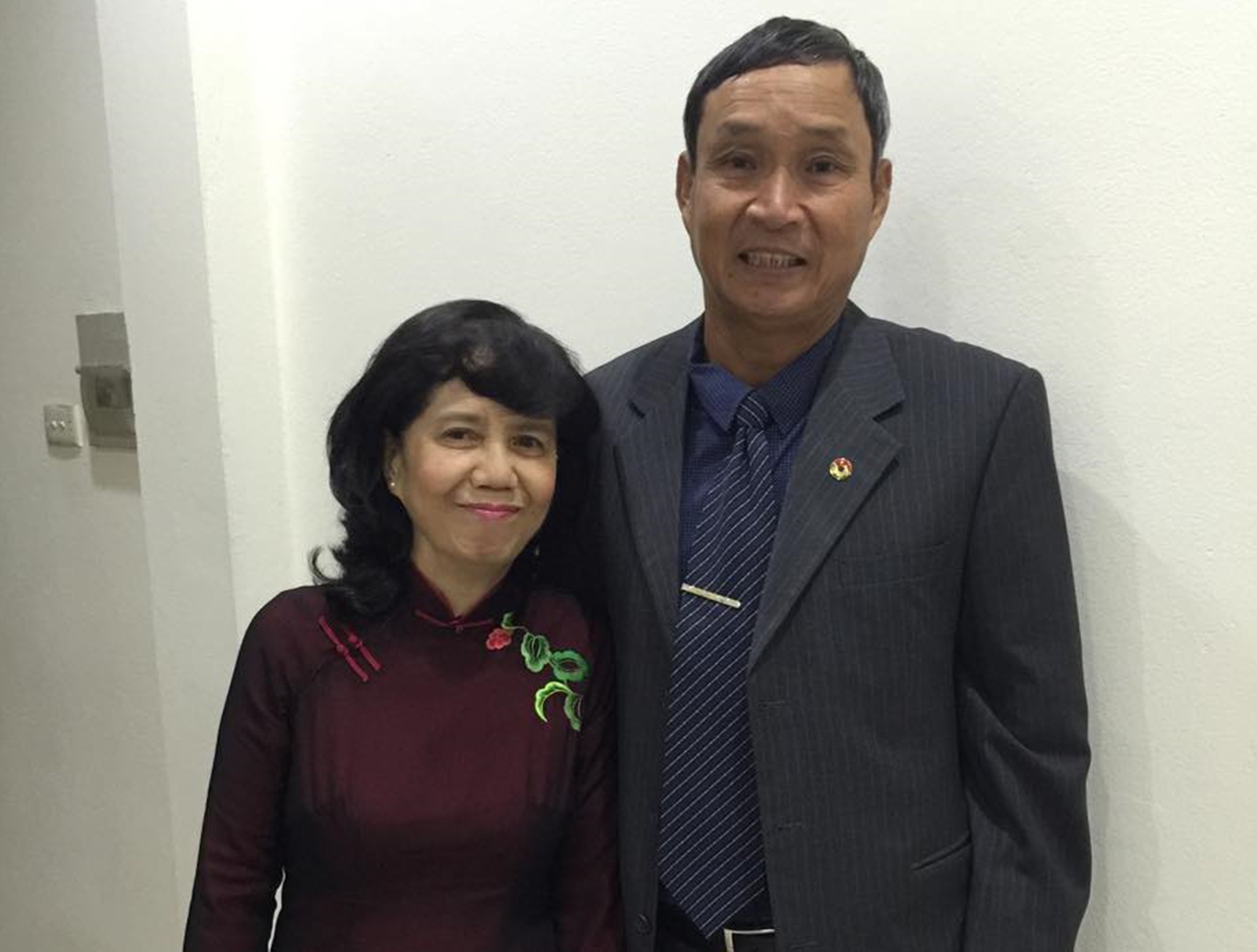 Người vợ tào khang kín tiếng đứng sau thành công của HLV Mai Đức Chung - 4