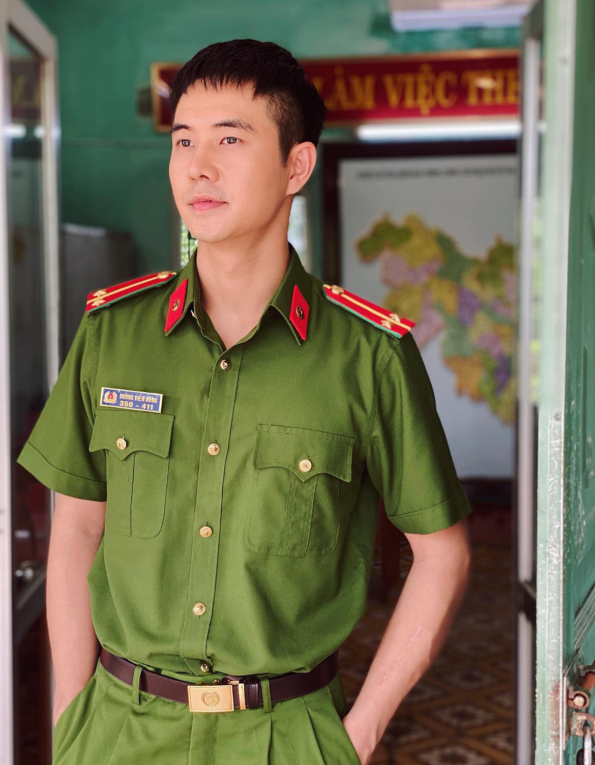 Dàn diễn viên Phố trong làng: Người kém vợ 5 tuổi, kẻ hơn bạn gái 11 tuổi - 4