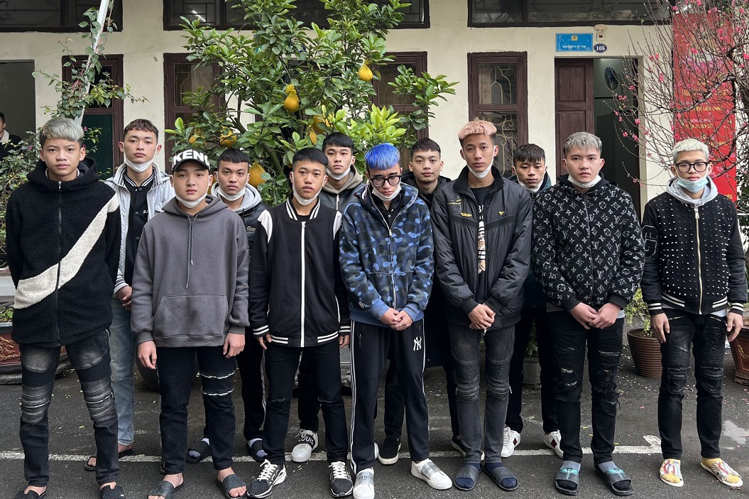 Nam thanh niên bị nhóm cướp truy đuổi từ quận Long Biên sang huyện Đông Anh - 1