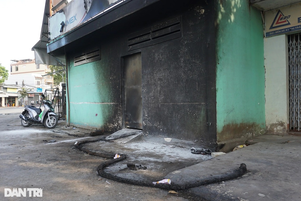 Tài xế dũng cảm lái chiếc xe cháy: Cây xăng phát nổ thì cả khu cháy hết! - 6