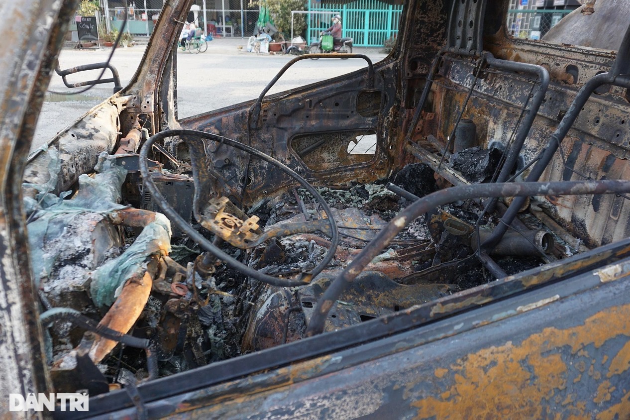 Tài xế dũng cảm lái chiếc xe cháy: Cây xăng phát nổ thì cả khu cháy hết! - 4