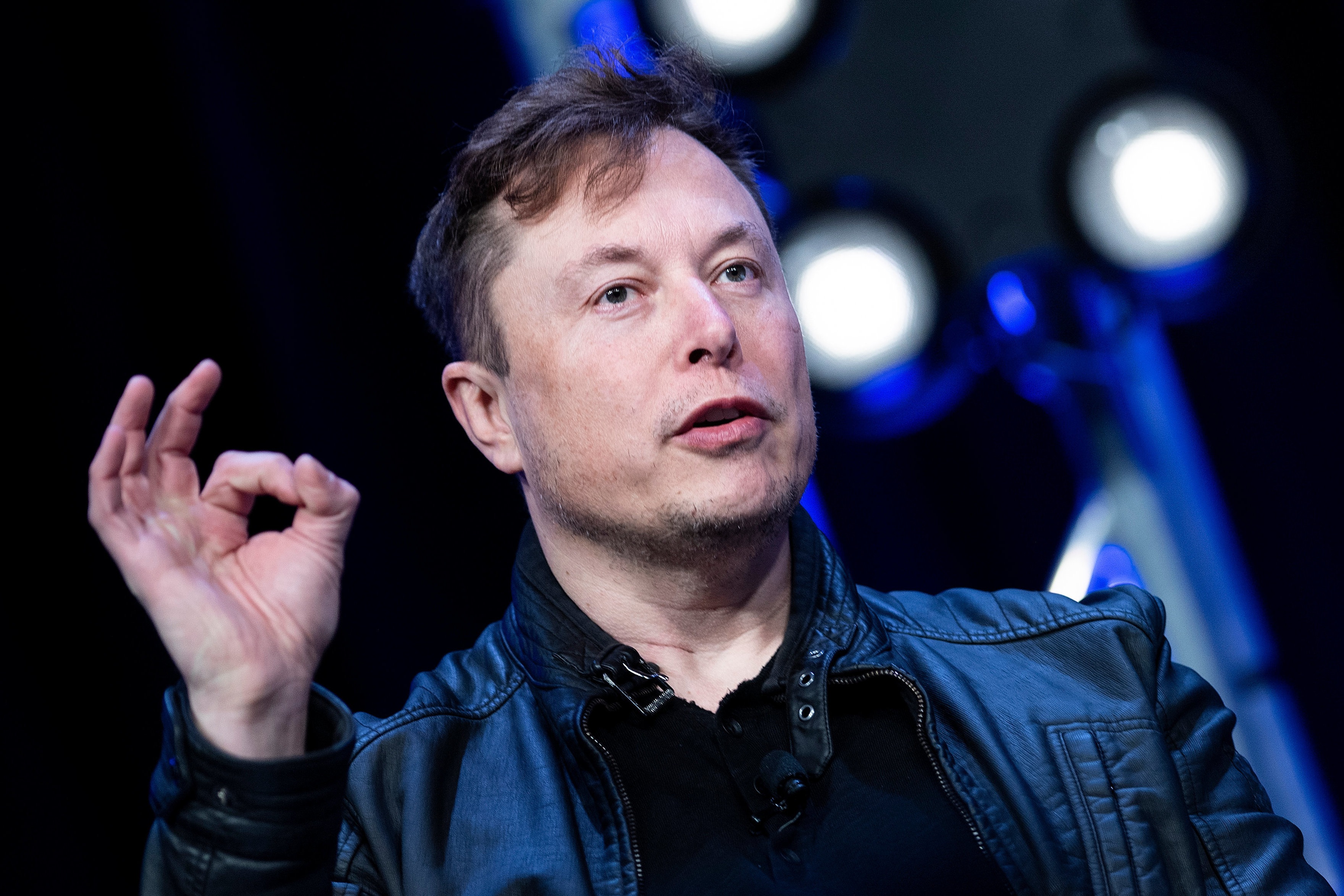 Elon Musk: Giàu nhất thế giới, sợ nhất cô đơn, chuyên hẹn hò sao showbiz - 13