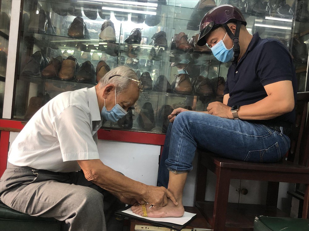 Lão nghệ nhân và tuyệt đỉnh giày độc bản - 2