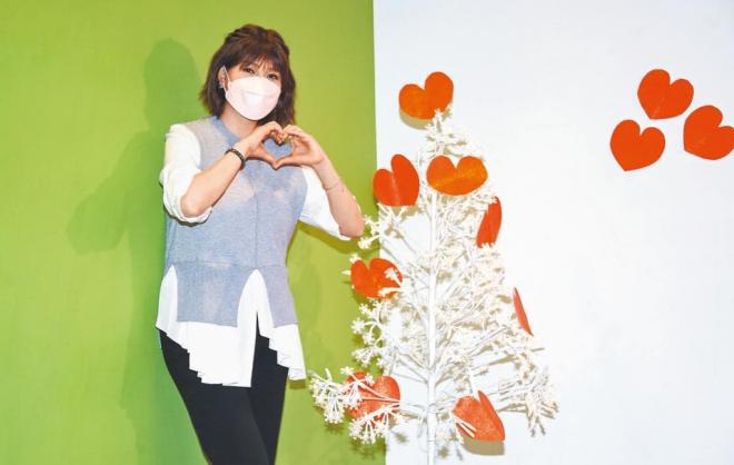 Nữ diễn viên Trạm kế tiếp là hạnh phúc phải cắt bỏ ngực vì ung thư - 2