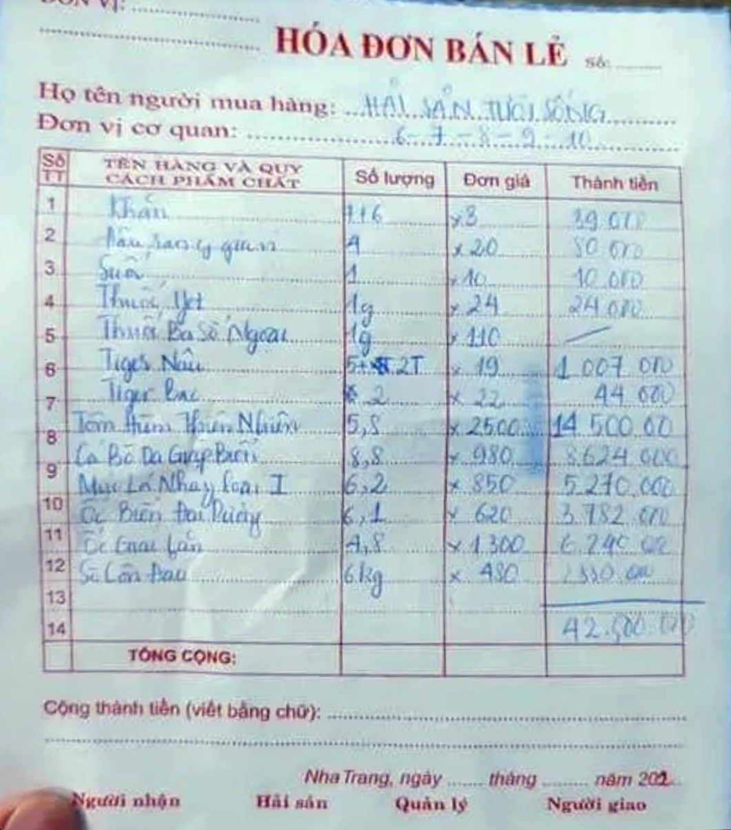 42 triệu đồng cho 22 người ăn hải sản ở Nha Trang, liệu có