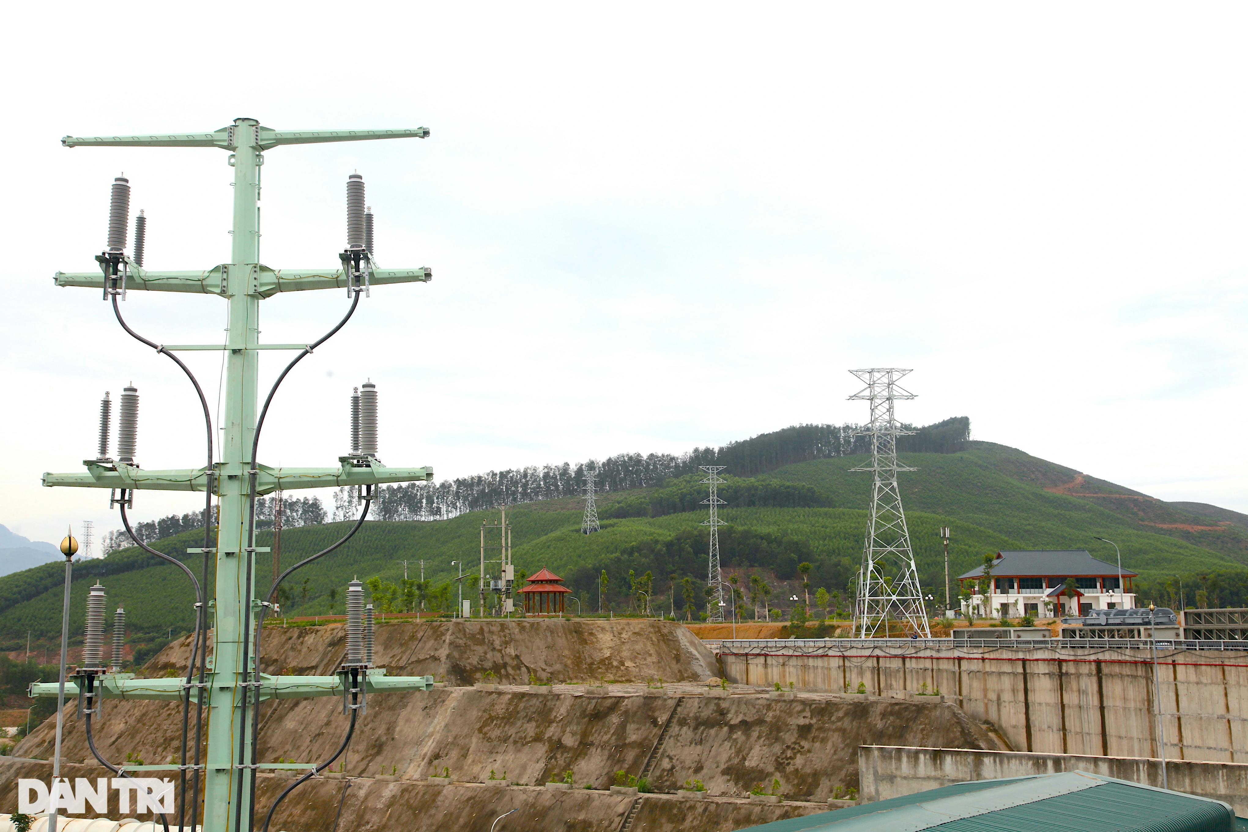 Cận cảnh đại công trình hơn 5.300 tỷ đồng có đường hầm xuyên lòng sông Hiếu - 22