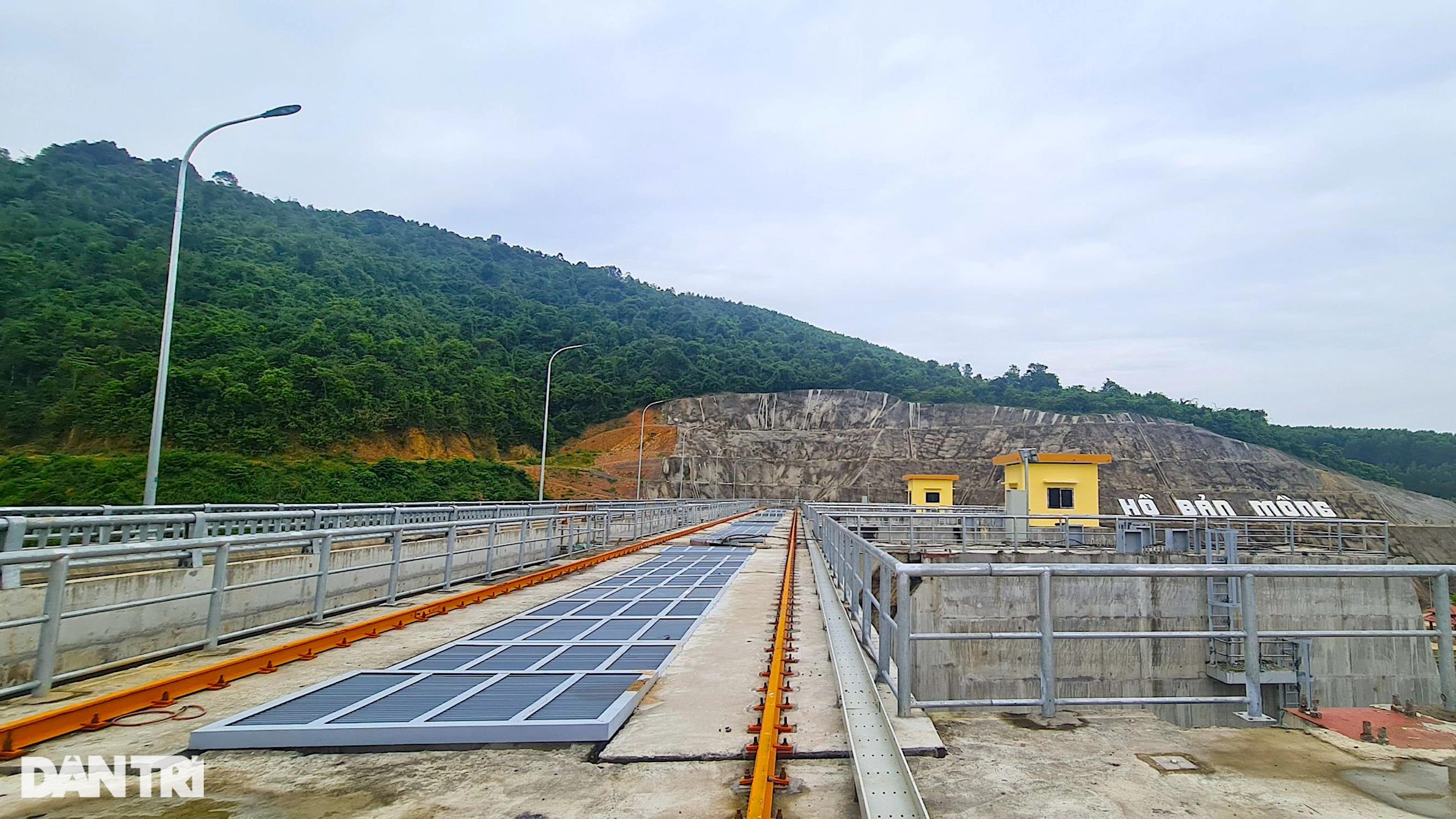 Cận cảnh đại công trình hơn 5.300 tỷ đồng có đường hầm xuyên lòng sông Hiếu - 19