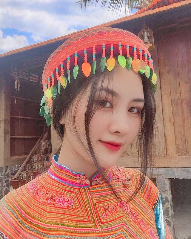 Nữ sinh ĐH Sài Gòn sở hữu nhan sắc khả ái đốn tim dân mạng - 3