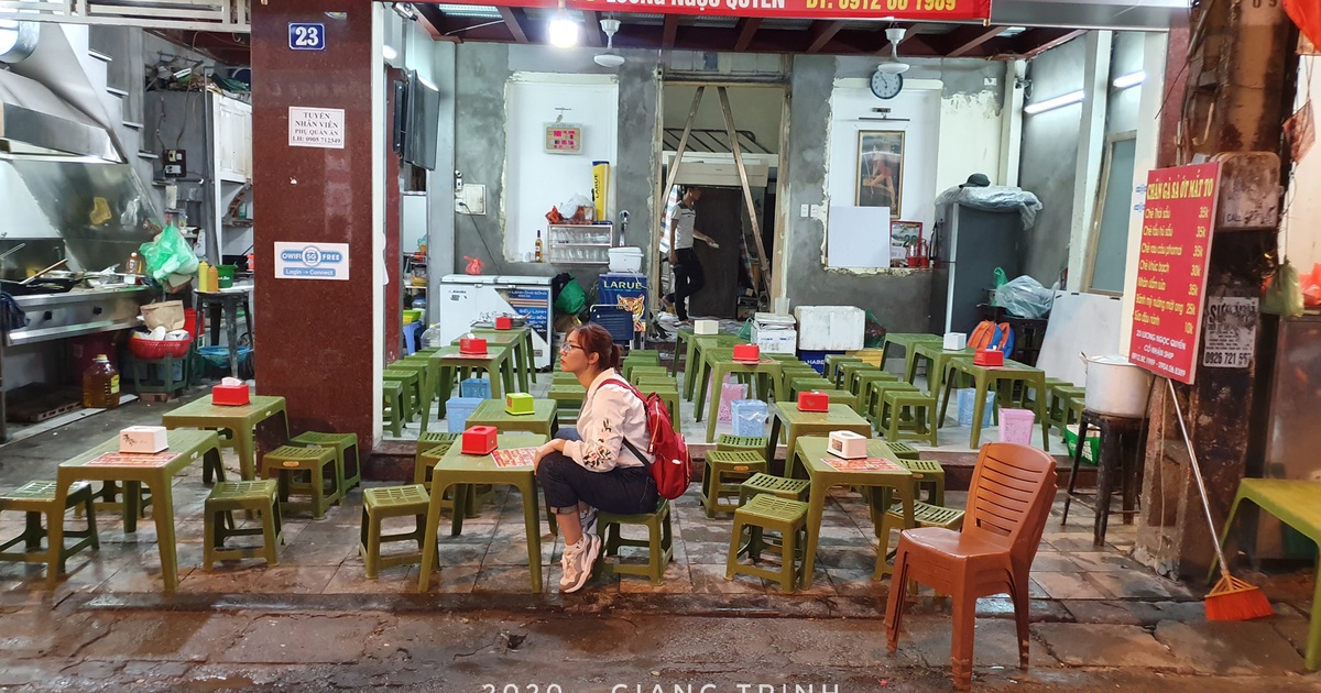 Phố bia Tạ Hiện lên báo quốc tế cũng vắng vẻ lạ thường